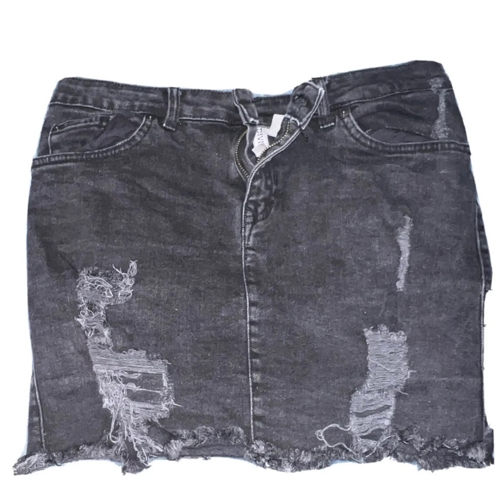 Divided women’s skirt